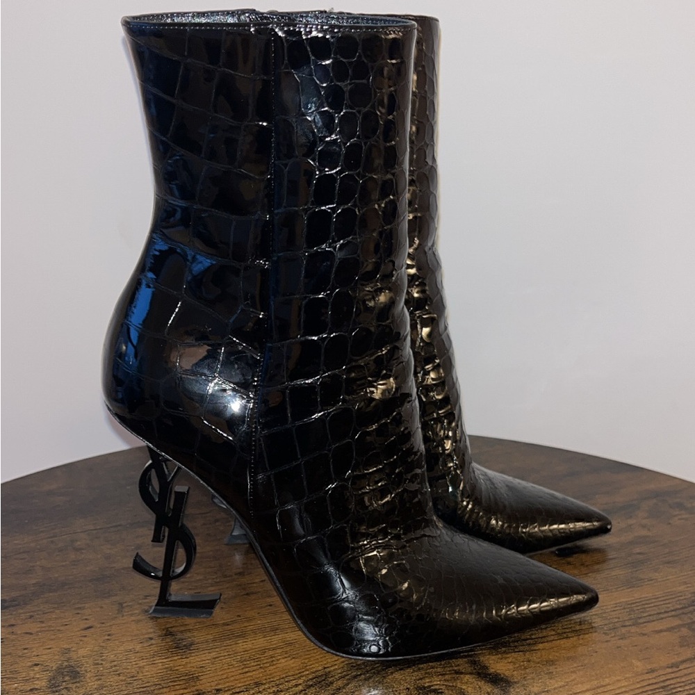 Saint Laurent Opyum booties